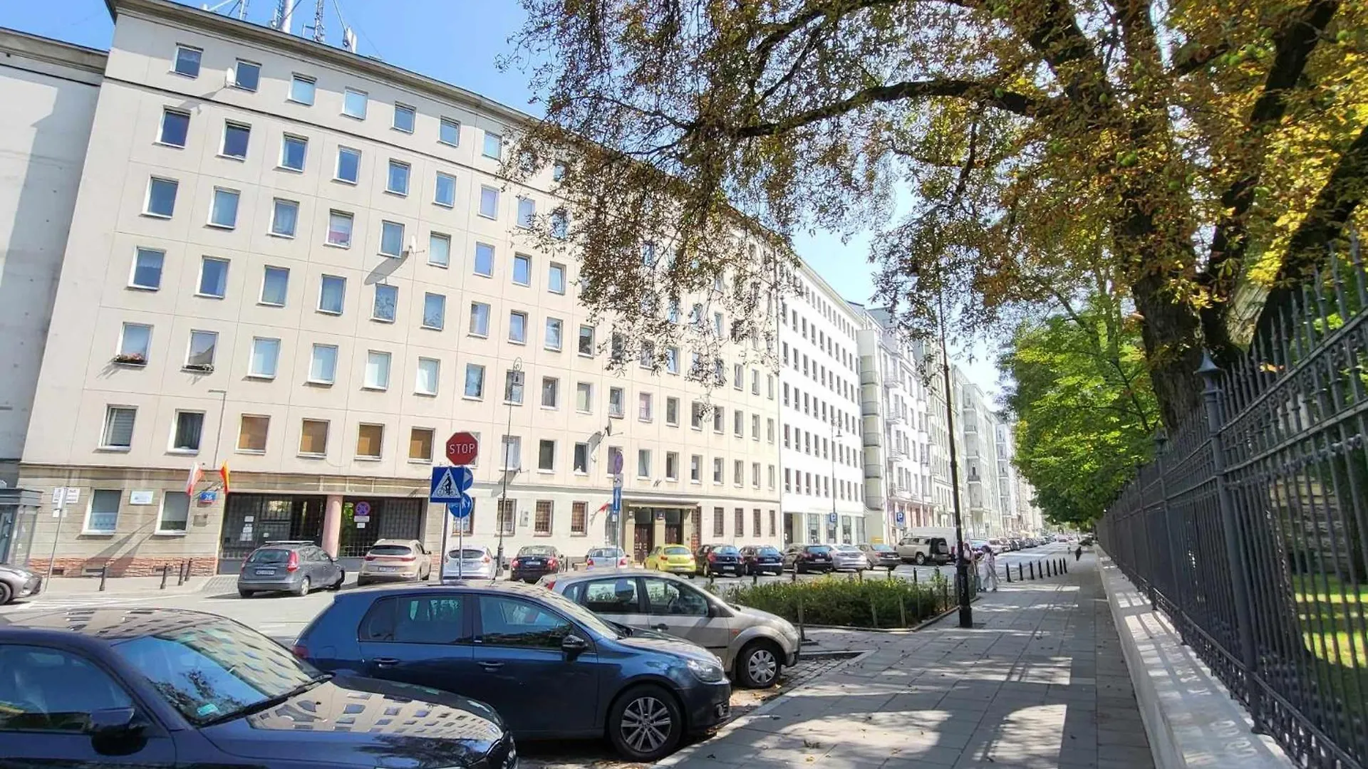 Apartment Noakowskiego - Serce Warszawy, Hala Koszyki Warsaw Poland